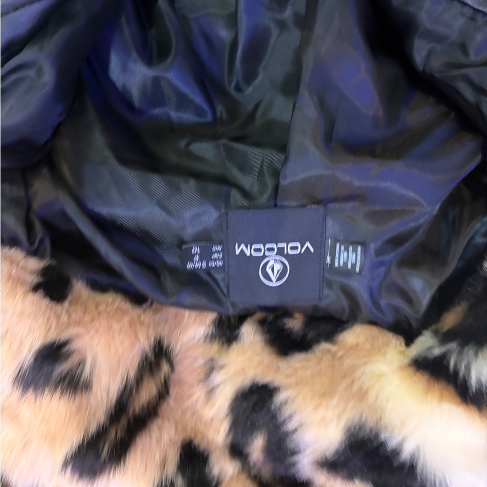 Volcom Leopard Fur Jacket - image 6